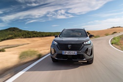 Peugeot liderou o mercado automóvel em Maio  - O 2008 recuperou a posição de automóvel mais vendido em Portugal