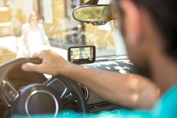 Faça-se à estrada com o novo TomTom VIA 53 com Wi-Fi incluído
