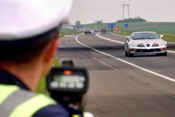 Novos radares que medem a velocidade média entre dois pontos - SINCRO vai ter 110 locais de controlo de velocidade