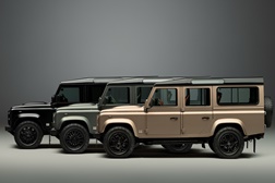 Defender V8 Classic, cores Defender Octa - Os clientes do Defender V8 Classic podem agora escolher cores e acabamentos para combinar com qualquer Defender OCTA 