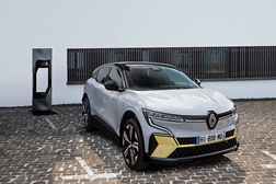 Renault Innovation: Um pedal para estacionar