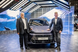 Cupra revela o Terramar aos colaboradores da Audi Hungria  - Novo modelo tem lançamento agendado para 2024