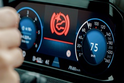 Oficinas Vulco preparam-se para a nova geração de pneus conectados - Pneus que incorporam sensores capazes de monitorizar a pressão, a temperatura ou o desgaste em tempo real