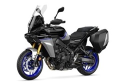 NAD lança primeira mala lateral "keyless" em parceria com a Yamaha