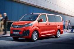 Opel Zafira-e Life elétrico já tem gama e preços para Portugal - Autonomia de 330 ou 230 km - até nove passageiros em viagem sem emissões