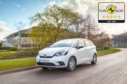 Novos Honda Jazz e Honda Crosstar e:HEV pontuação máxima nos novos testes Euro NCAP - Cinco estrelas