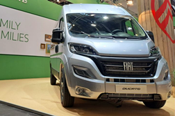 FIAT Ducato protagonista no Salão de Caravanismo de Düsseldorf 2023 - Ducato está com uma produção que mais que duplica o ano anterior
