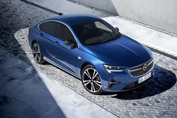 Nova gama Insignia: Opel revela preços e abre encomendas - Novos motores e equipamento mais completo