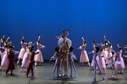 Escola de Dança do Conservatório Nacional apresenta bailado Quebra Nozes no Museu do Oriente