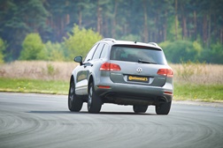 Pneu SUV da Continental vence teste AutoBild  