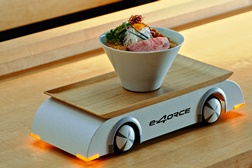 Tecnologia e-4ORCE da Nissan transporta taça de Ramen, sem salpicos! - Uma viagem estável