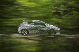 Opel confirma lançamento do novo Corsa no final do ano - Protótipos da quinta geração do modelo cumpriram a derradeira fase de validação