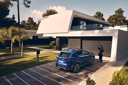 Lexus NX 450h+ eleito híbrido plug-in do ano - Elogiado pelo Júri que o considerou o eletrificado que pode ser apreciado “sem cedências”.