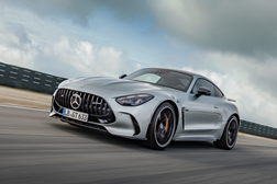 Novo Mercedes-AMG GT Coupé  - Integra o sistema de tração integral AMG Performance 4MATIC+ totalmente variável pela primeira vez