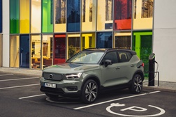 Novo Volvo XC40 Recharge 100% elétrico já disponível - Com 408 cv, autonomia de 418 km (WLTP) e duas versões 