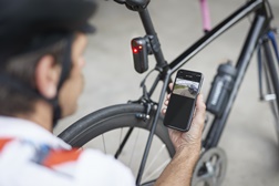 Garmin apresenta o Varia RCT715 - Um radar com luz traseira e câmara para bicicletas