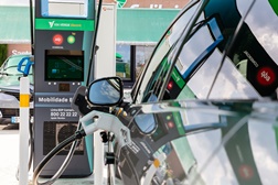 EDP, BP e Brisa inauguram primeiro carregador ultrarrápido na A1 - Faz parte da rede Via Verde Eletric