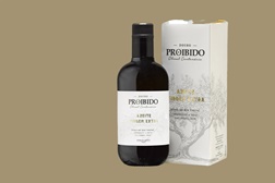 Primeiro azeite de Márcio Lopes nasce de oliveiras centenárias no Douro - Nova marca “Proibido Olival Centenário”