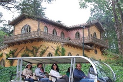 Hop On - Hop Off: Veículos eléctricos percorrem  Parques de Sintra