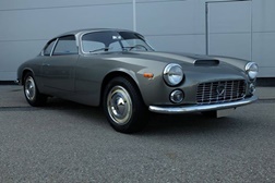 Indústria e comércio do restauro automóvel exibem preciosidades na EXPONOR - Serão às centenas no 12.º Salão Internacional do Automóvel e Motociclo Clássico e de Época e, entre elas, várias raridades mundiais - algumas a atingir facilmente verdadeiras fortunas - vão saltar à vista, a partir desta sexta-feira (e até domingo), na EX