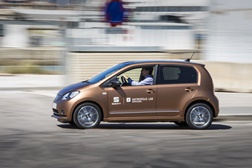 Nova frota elétrica de carsharing da SEAT "eMii" já circula em Barcelona