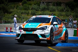 Evolução de Gustavo Moura no Campeonato Nacional de Velocidade de Turismo