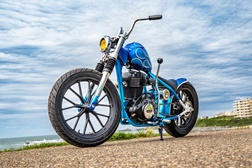 Honda Custom GB350S em destaque no Wheels & Waves 2025 - votação a decorrer