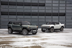Vem aí o GMC HUMMER EV SUV  - Será no início de 2024 