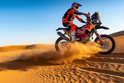 KTM 450 Rally Replica – Pronta para competir!