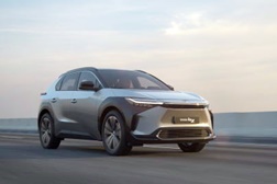 Toyota revela autonomia e garantia do bZ4X em Portugal - 1º modelo elétricos  bZ (beyond Zero) da Toyota está prestes a chegar a Portugal