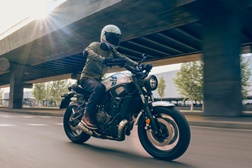 EICMA 2021 – Yamaha XSR700 e XSR700 XTribute