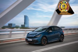 Cupra Born chega aos 7 finalistas no Car of the Year 2022 - Aqui vai haver apenas um vencedor. Em Fevereiro.
