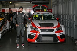  Veloso Motorsport com tridente de ataque no TCR