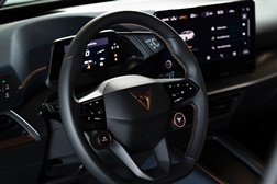 Um interior em 3D Cupra Born - Dar vida aos elementos através dos sentidos