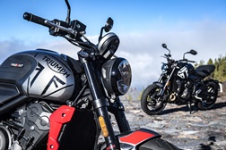 Triumph Trident 660 com oferta de 3 anos de manutenção programada