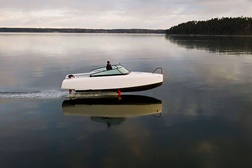 Polestar prepara-se para fornecer baterias à Candela - Empresa de barcos elétricos com hidrofólios
