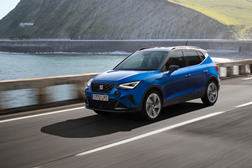 Seat Arona: a companhia ideal para as férias de verão - Design robusto, com um exterior marcante e faróis 100% full LED
