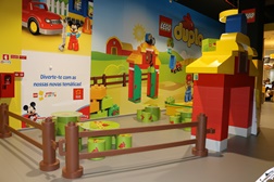 Maior Lego Fun Factory do país abre ao público no MAR Shopping Matosinhos