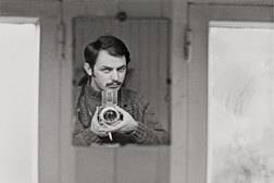 Exposição "Heróis, Povo e Paisagem chilena" de Armindo Cardoso