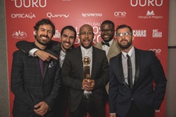 "O Amor é Assim" de HMB + Carminho vence Globo de Ouro para melhor música