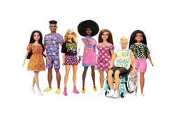 Barbie eleita a melhor marca de brinquedos de 2020 e apresenta nova linha Fashionistas