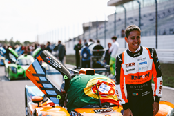 Pedro Perino sobe ao pódio na European Le Mans Series em Portimão - Jovem piloto de Oeiras em destaque na primeira corrida no AIA