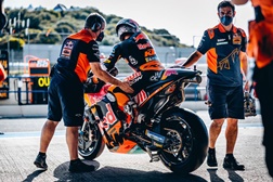 MotoGP, 2022, Jerez - 12º o lugar possível para Oliveira - "saindo do fundo da grelha foi o melhor que conseguimos"