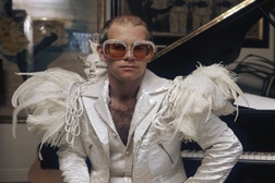 Elton John anuncia nova coletânea “Diamonds”