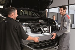 Nissan lança programa de substituição de para-choques pintados