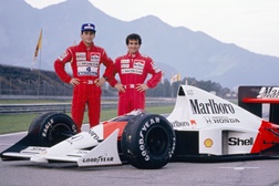 Ayrton Senna versus Alan Prost no Grande Prémio Fórmula 1 do Japão (22Out89) - Quando acontecem os toques entre pilotos da mesma equipa ...