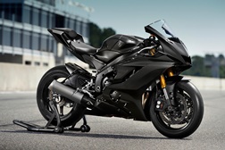 EICMA 2021 – Yamaha R6 Race e R6 GYTR