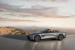 Vanquish 25: a celebração de um modelo emblemático - Concebido pela Q by Aston Martin e limitado a apenas 50 exemplares em todo o mundo (25 Coupe + 25 Volante)  