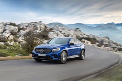 Mercedes-Benz bate recorde de vendas