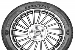 Goodyear mostra protótipo de pneu inteligente em funcionamento nas estradas de Genebra